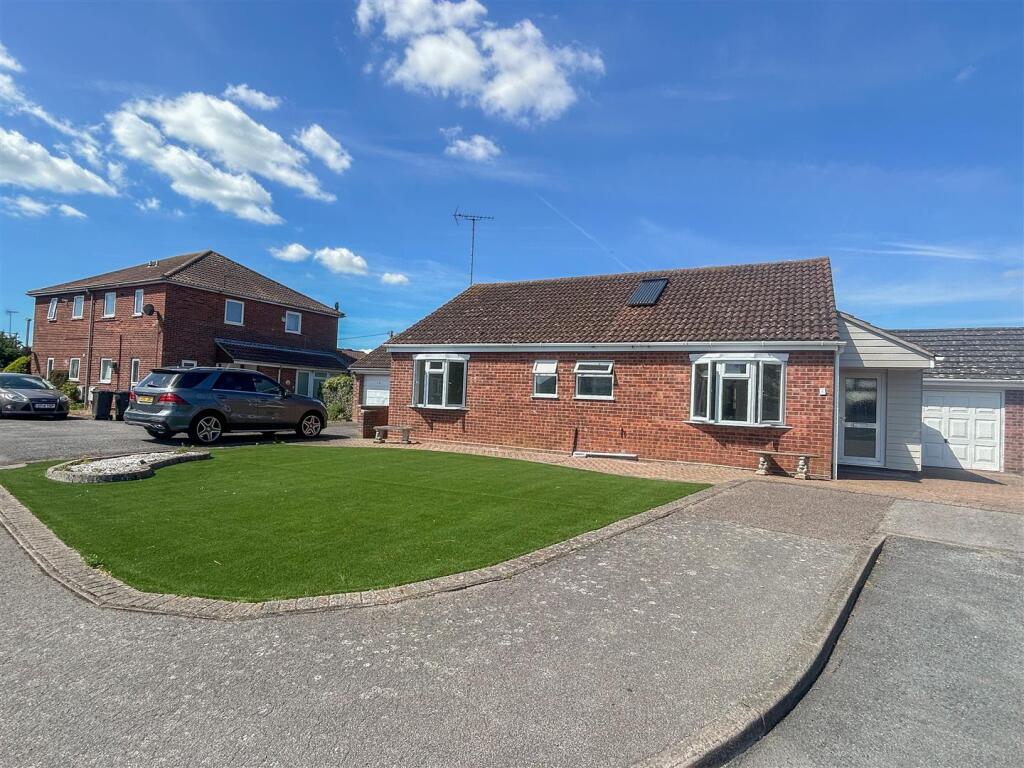 Main image of property: Linstead Close, Clacton-On-Sea