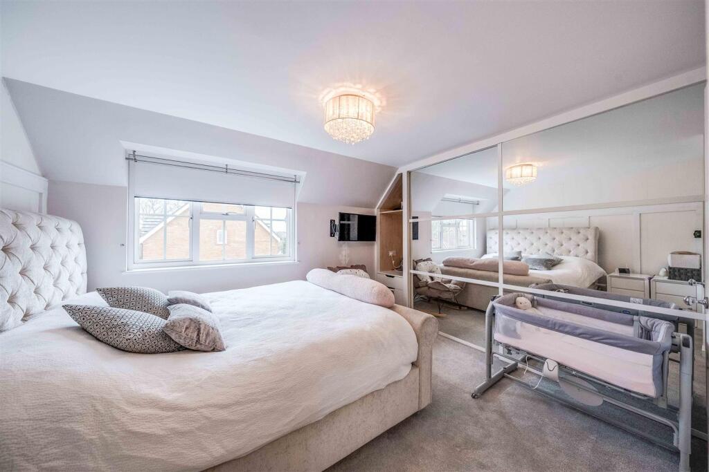 Additional property image - Alfriston Close, Braeburn Park, Dartford, Kent