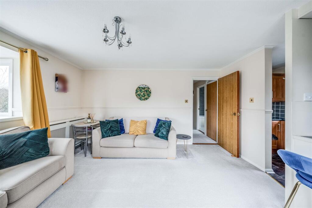Additional property image - Woodfall Drive, Crayford