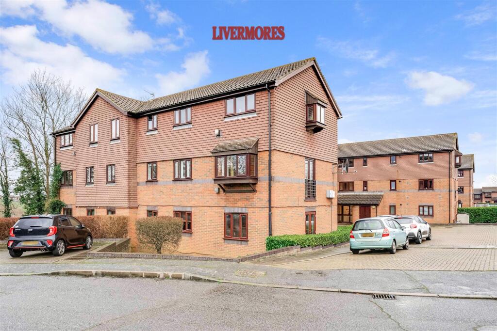 Additional property image - Woodfall Drive, Crayford