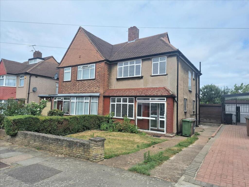 Main image of property: Daneswood Avenue, London, SE6