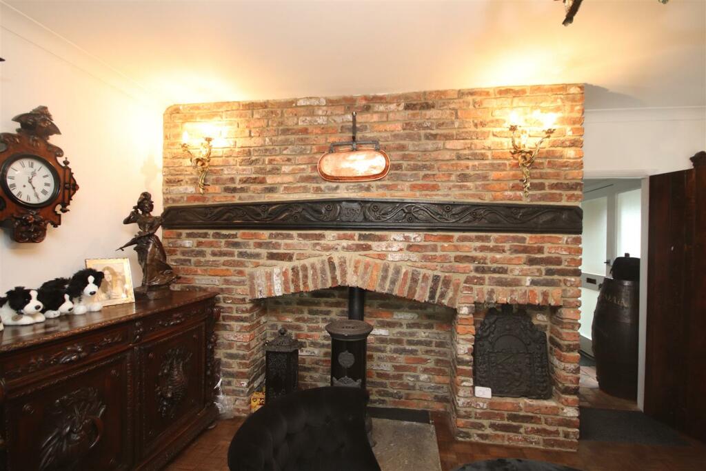 Additional property image - Malyons Road, Swanley