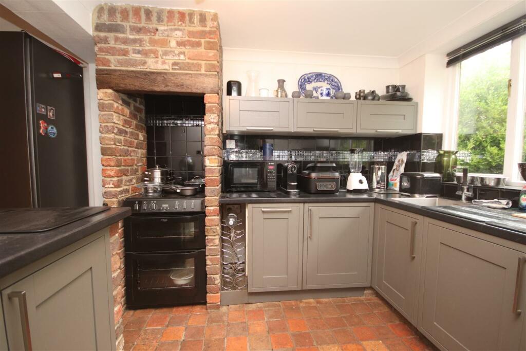 Additional property image - Malyons Road, Swanley