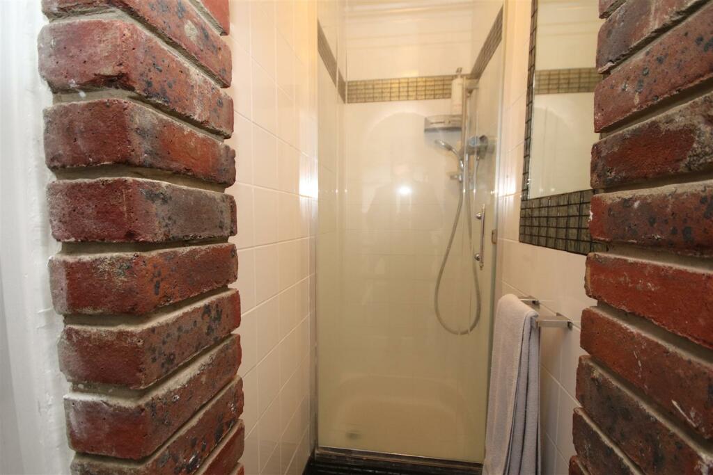 Additional property image - Malyons Road, Swanley