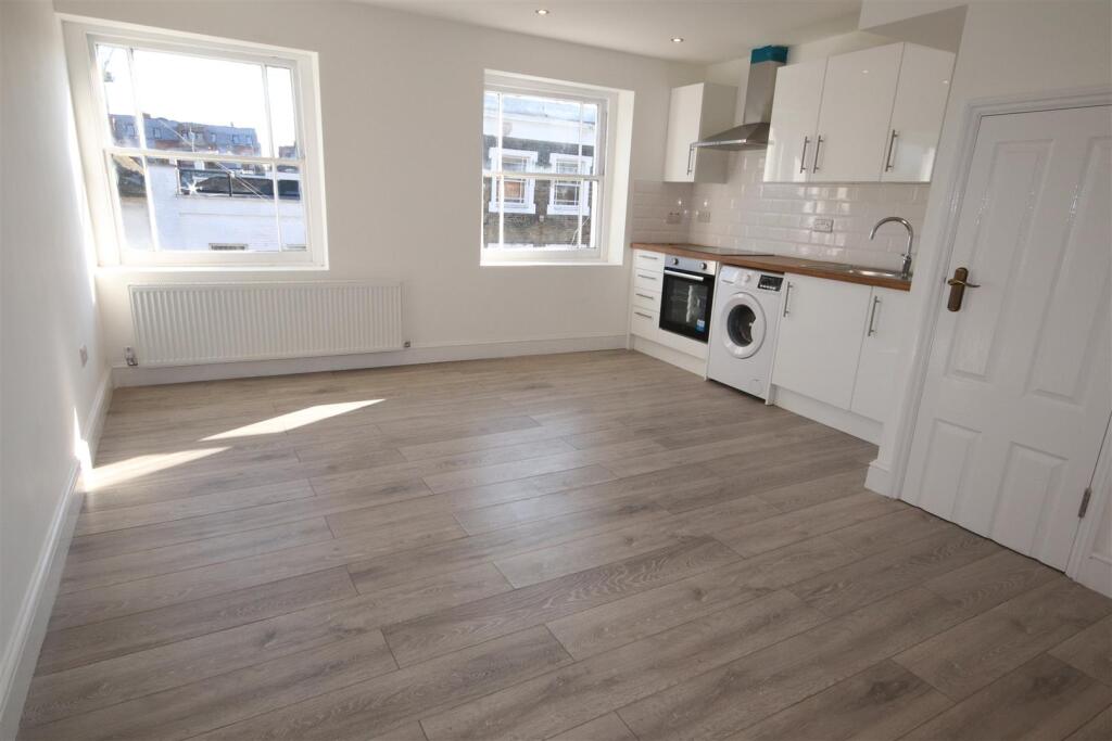 Main image of property: Bull Head Yard, Dartford