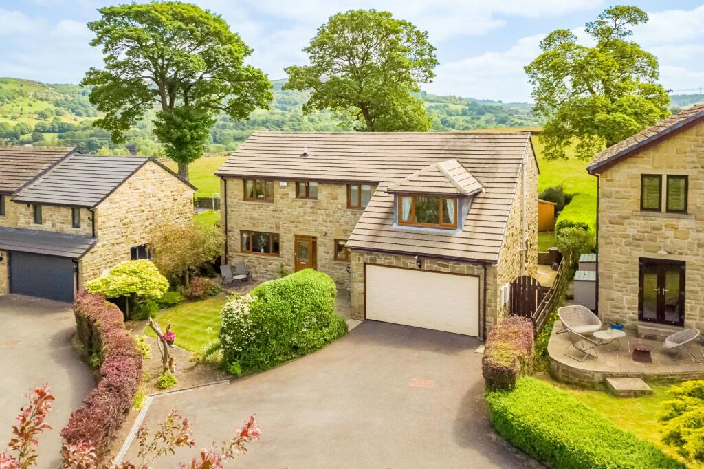 5 bedroom detached house for sale in White Wells Gardens, Scholes