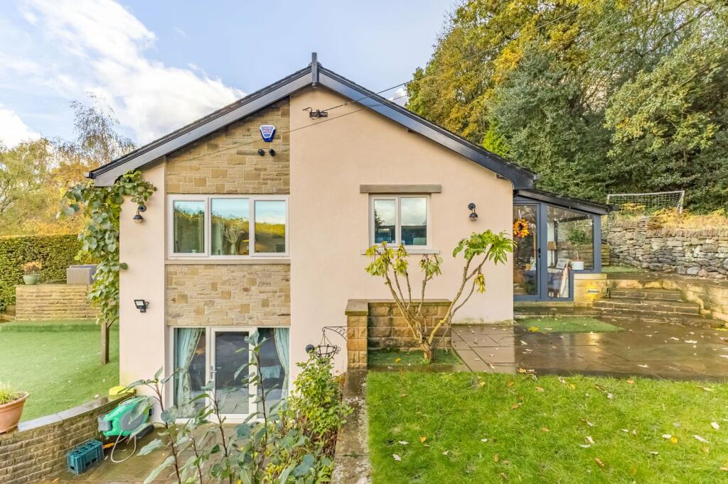 4 bedroom bungalow for sale in Smithy Place Lane, Brockholes, Holmfirth