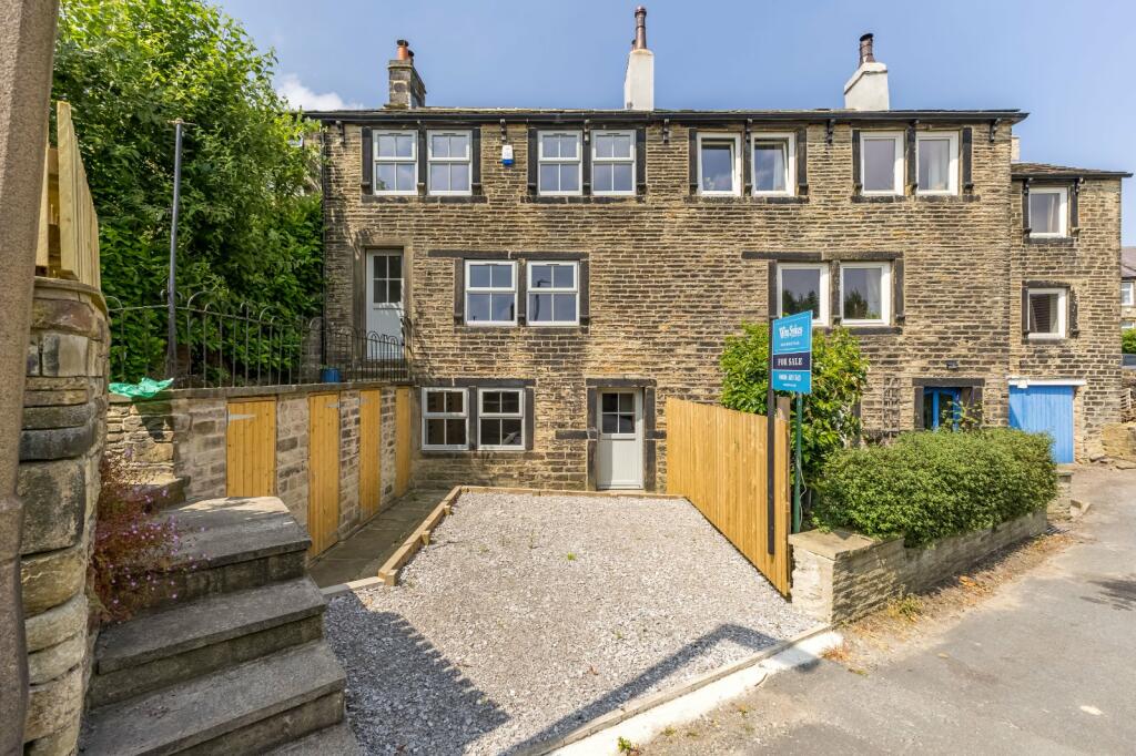 3 bedroom house for sale in Golcar Brow Road, Meltham, Holmfirth, HD9