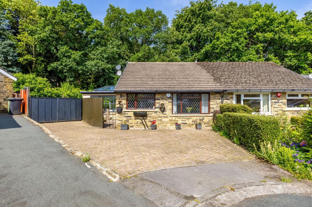 Main image of property: Poplar Avenue, Thongsbridge, Holmfirth, HD9