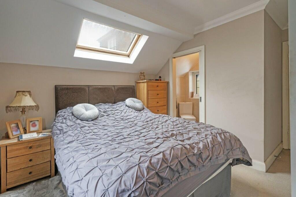 3 bedroom semidetached house for sale in Road, Tunbridge