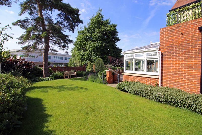Additional property image - Limpsfield Road, South Croydon