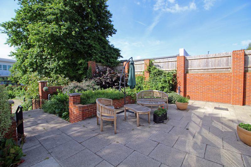 Additional property image - Limpsfield Road, South Croydon