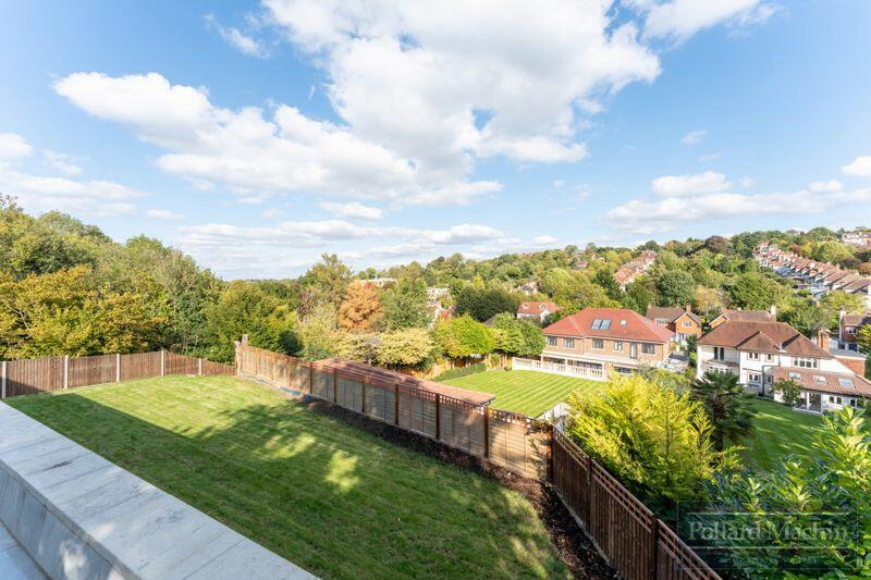 Additional property image - Hartley Hill, Purley
