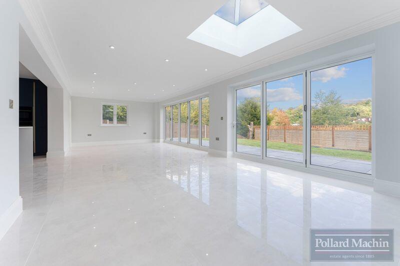 Additional property image - Hartley Hill, Purley