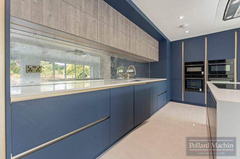 Additional property image - Hartley Hill, Purley