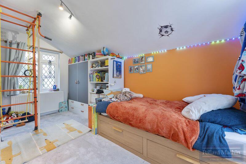 Additional property image - Hillcrest Road, Whyteleafe