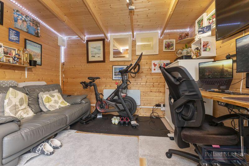 Additional property image - Hillcrest Road, Whyteleafe