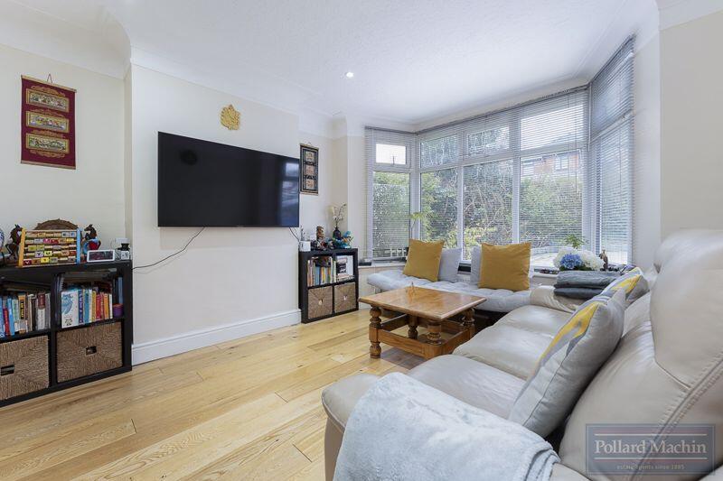 Additional property image - Ingleboro Drive, Riddlesdown