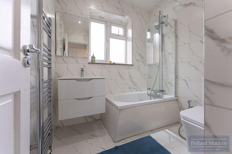Additional property image - Ingleboro Drive, Riddlesdown