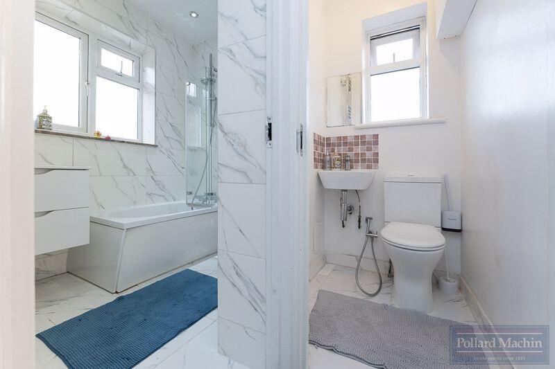 Additional property image - Ingleboro Drive, Riddlesdown