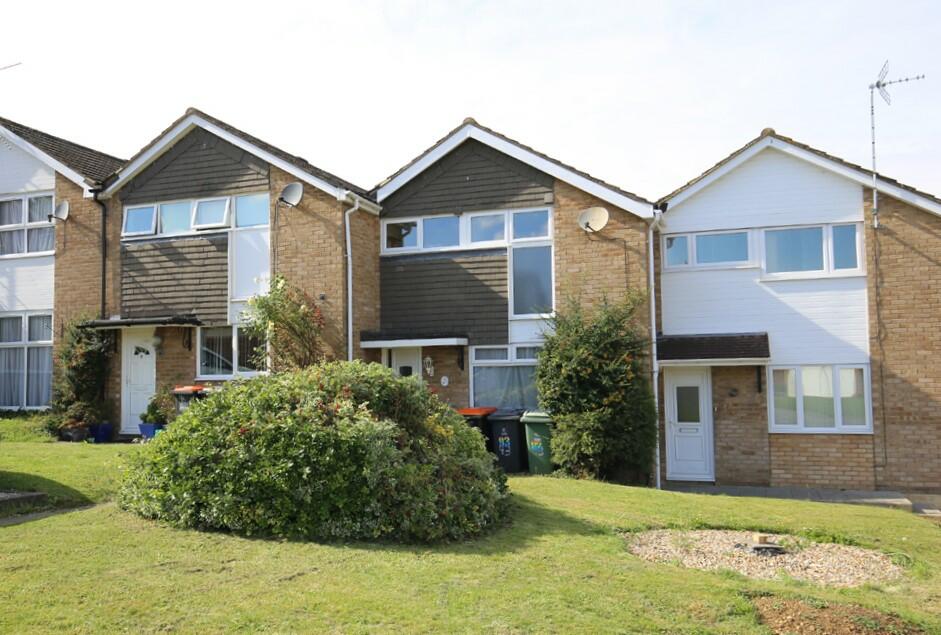 3 bedroom terraced house for sale in Bideford Green, Linslade, Leighton