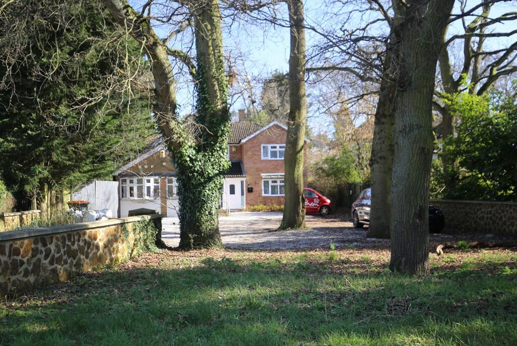 Main image of property: Heath Road, Leighton Buzzard, Bedfordshire