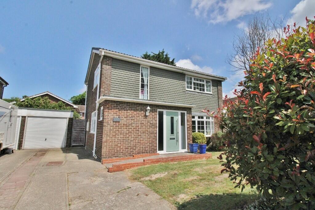 3 bedroom detached house for sale in Derwent Close, Stubbington, PO14