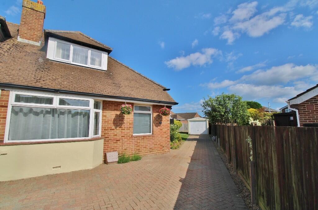 3 bedroom semidetached house for sale in Fay Close, Stubbington, PO14