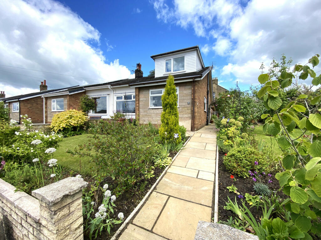 3 bedroom semidetached house for sale in Copster Drive, Longridge, PR3