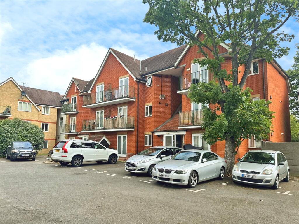 Main image of property: Victoria Avenue, Southend-on-Sea, Essex