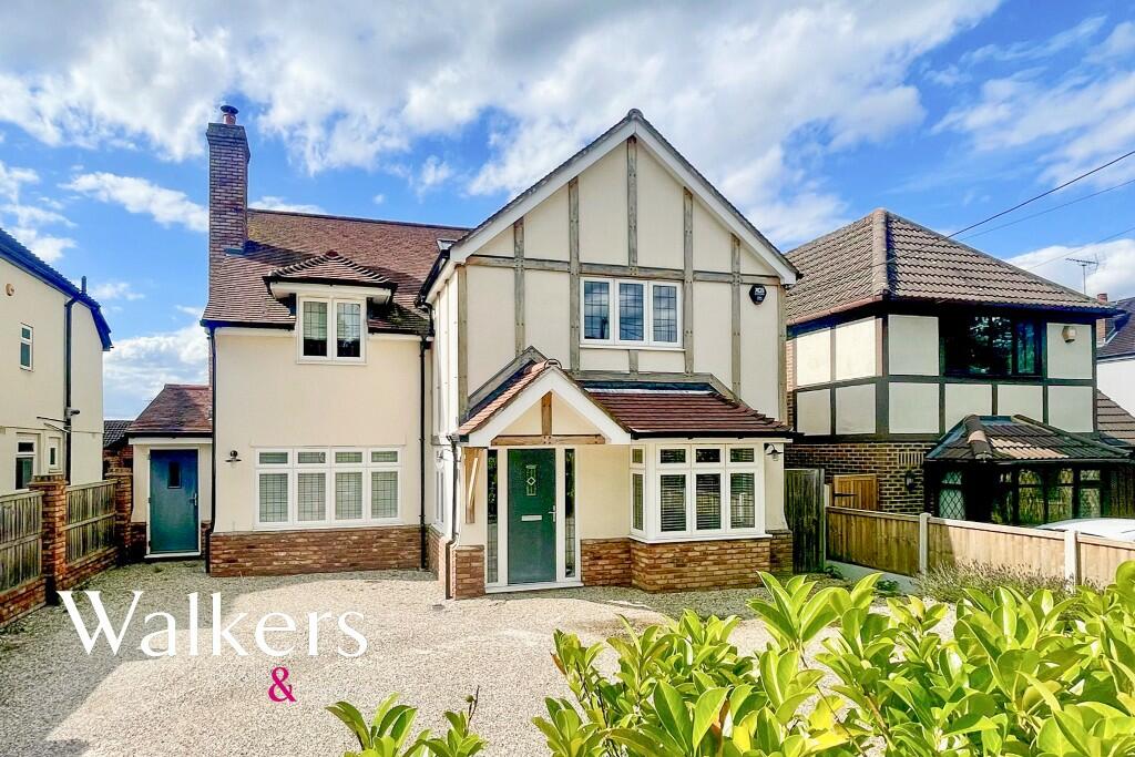 4 bedroom detached house for sale in Norsey Road, Billericay, CM11