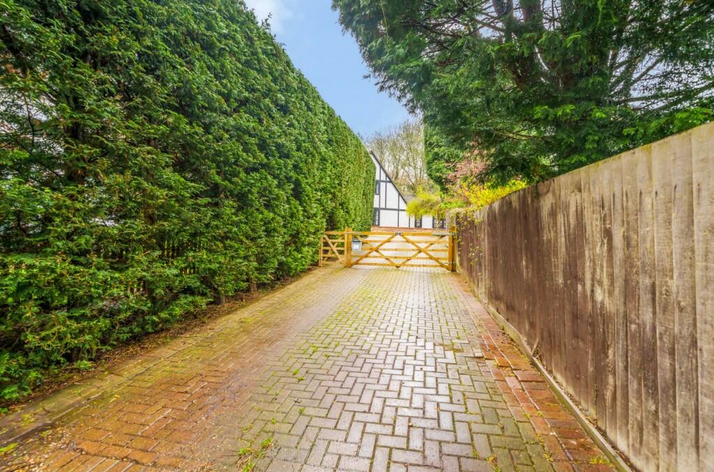 4 bedroom detached house for sale in Prescott, Langdon Hills, SS16