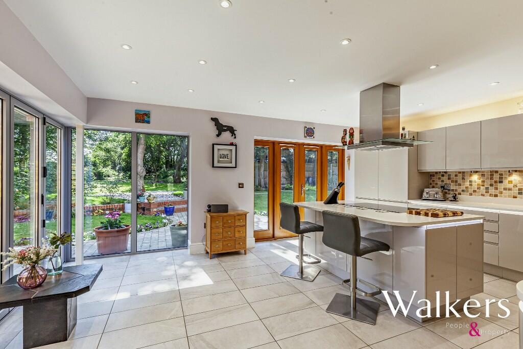 Additional property image - Woodland Way, Edney Common