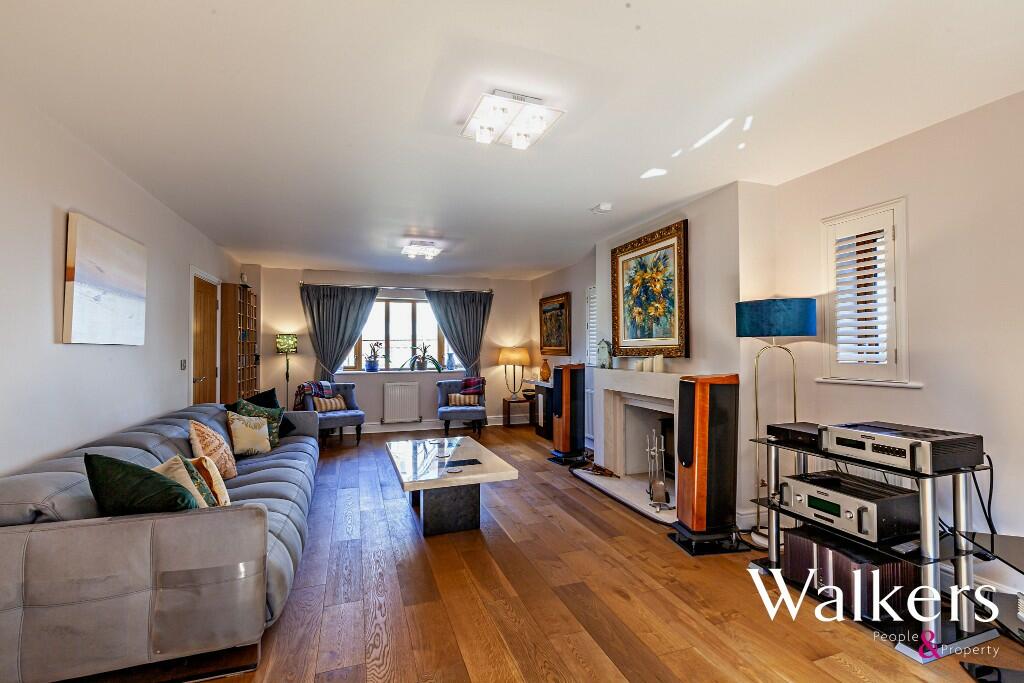 Additional property image - Woodland Way, Edney Common