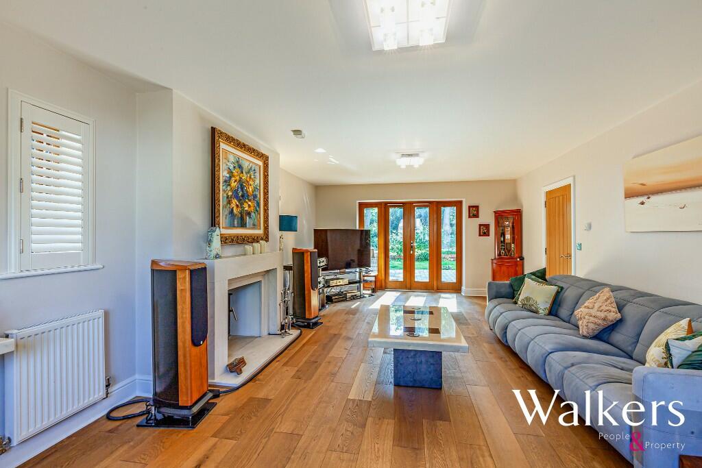 Additional property image - Woodland Way, Edney Common