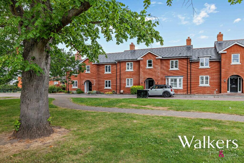 4 bedroom terraced house for sale in Regent Way, Brentwood, CM14