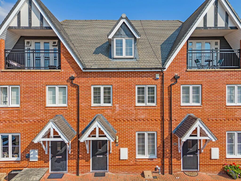 Additional property image - High Street, Ongar, Essex
