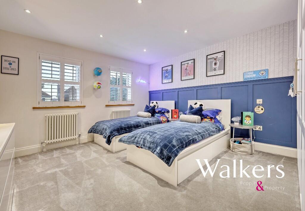 Additional property image - Rosslyn Road, Billericay