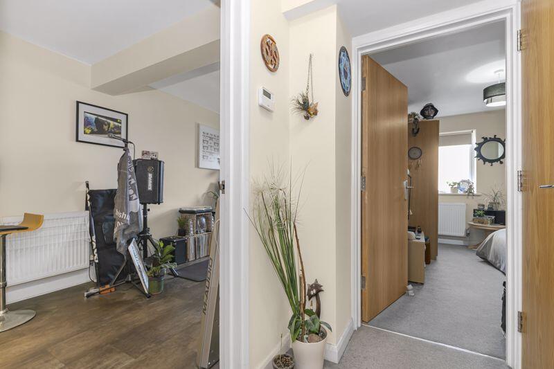 Additional property image - Two Mile Hill Road, Bristol