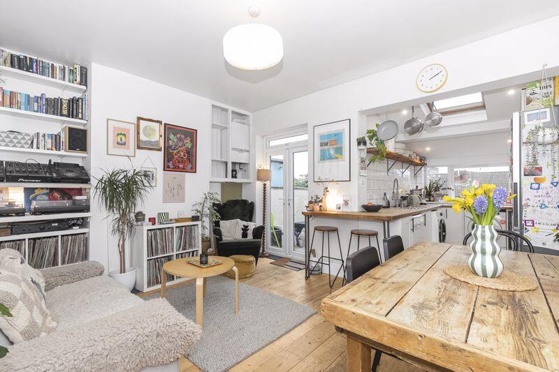 Additional property image - Hammersmith Road, St George