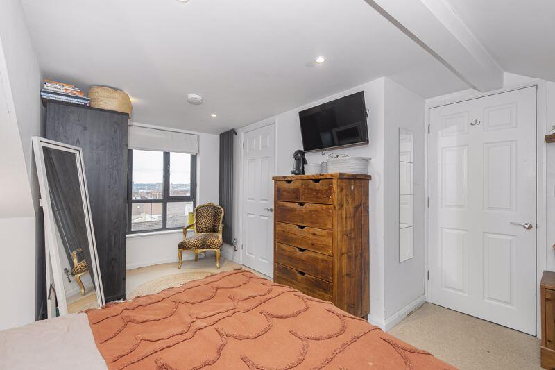 Additional property image - Hammersmith Road, St George