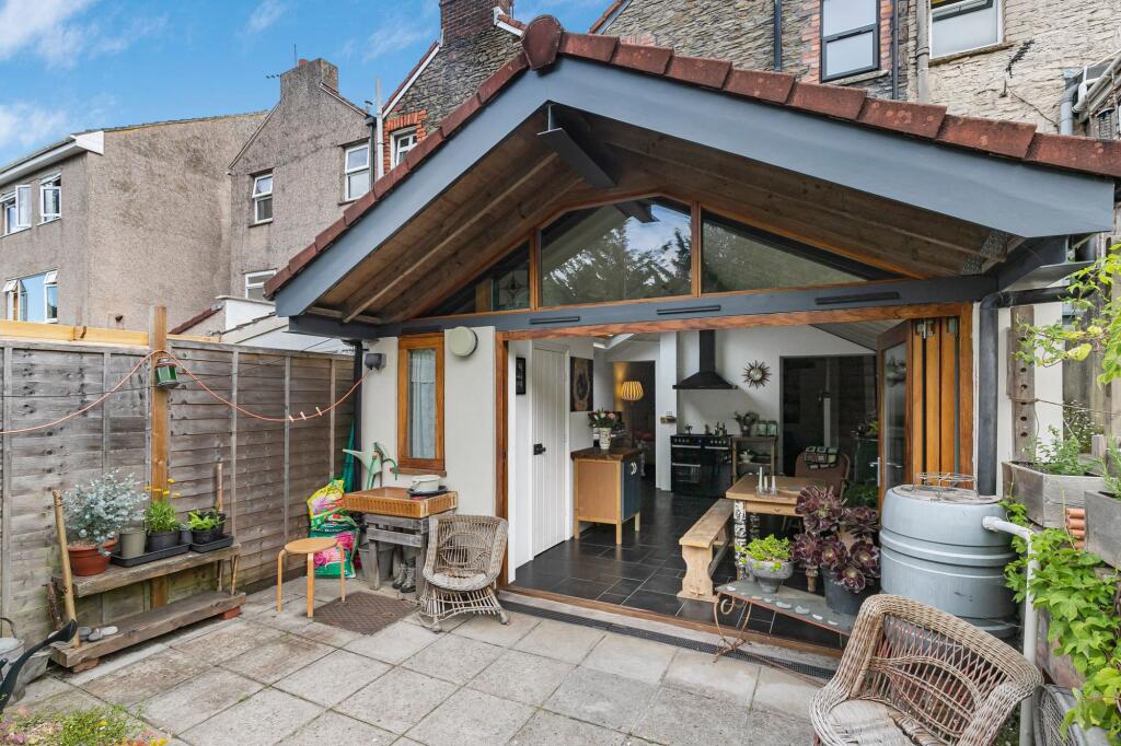 Main image of property: Mayfield Park South, Bristol, BS16