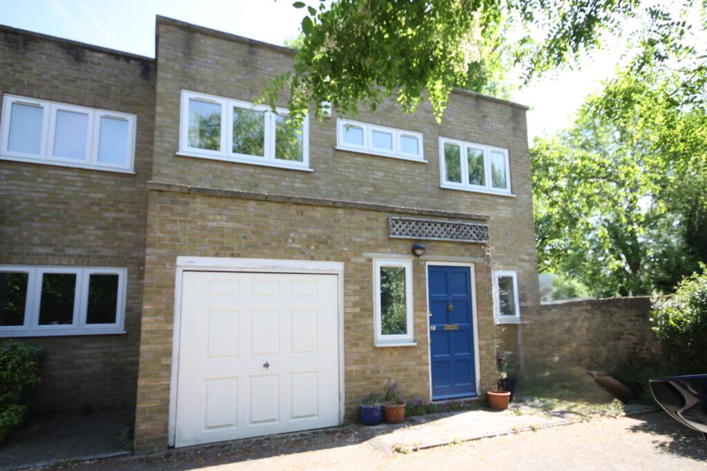 Main image of property: Hunts Close