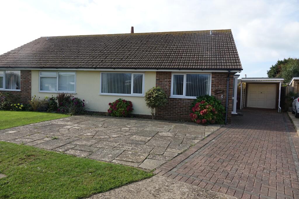 2 bedroom semidetached bungalow for sale in Beaufield Close, Selsey, PO20