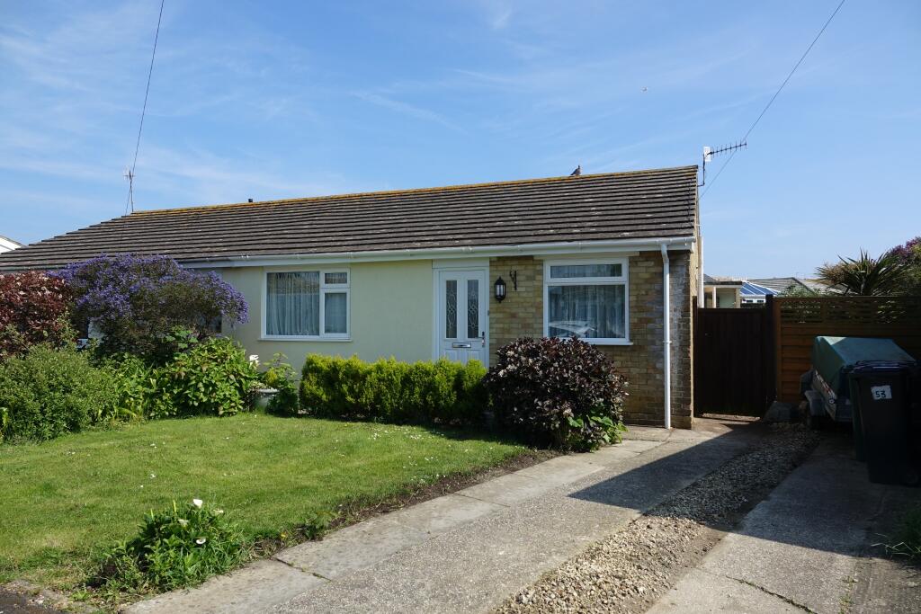 2 bedroom semidetached bungalow for sale in Marine Drive, Selsey, PO20