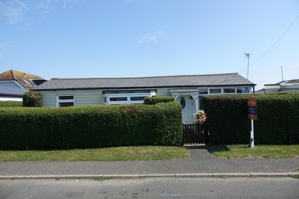 3 bedroom detached bungalow for sale in Drift Road, Selsey, PO20