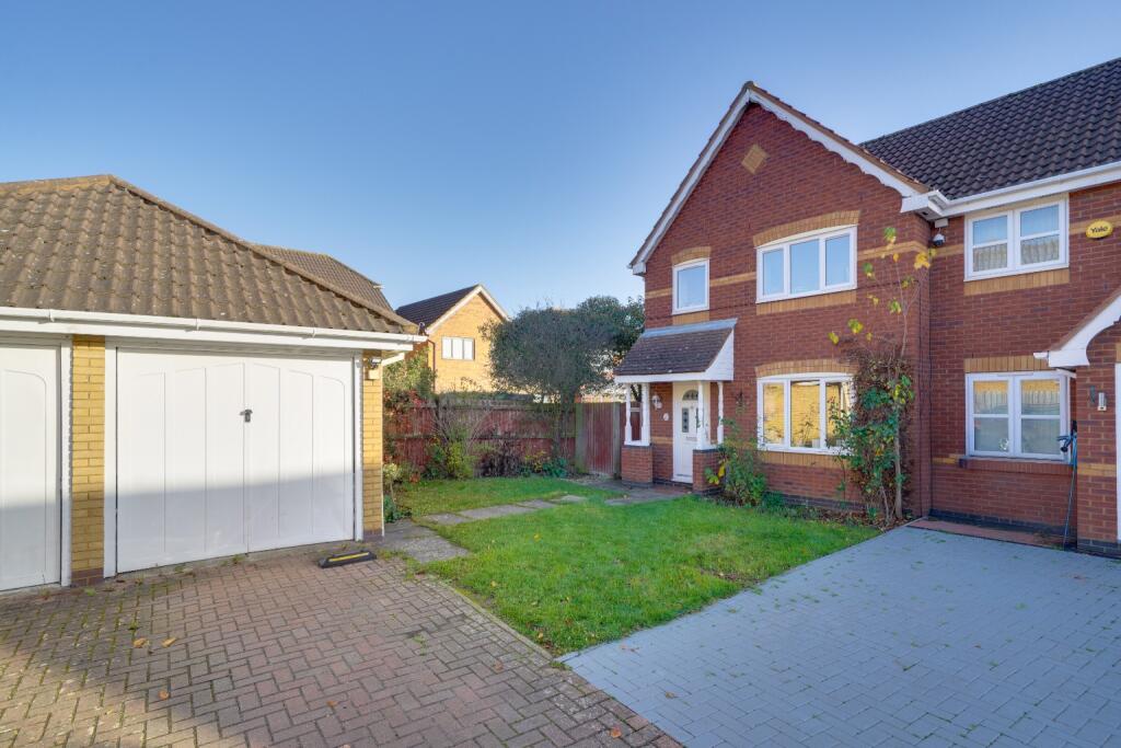 Main image of property: Lindeth Close, Huntingdon, Cambridgeshire, PE29