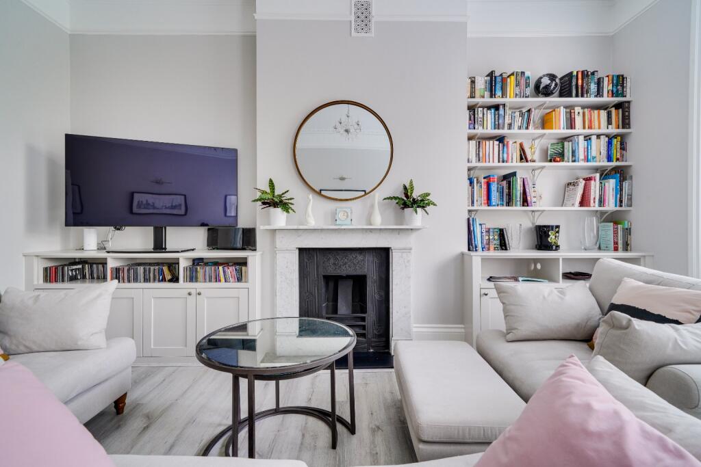 Main image of property: Thicket Road, Houghton, Huntingdon, Cambridgeshire, PE28