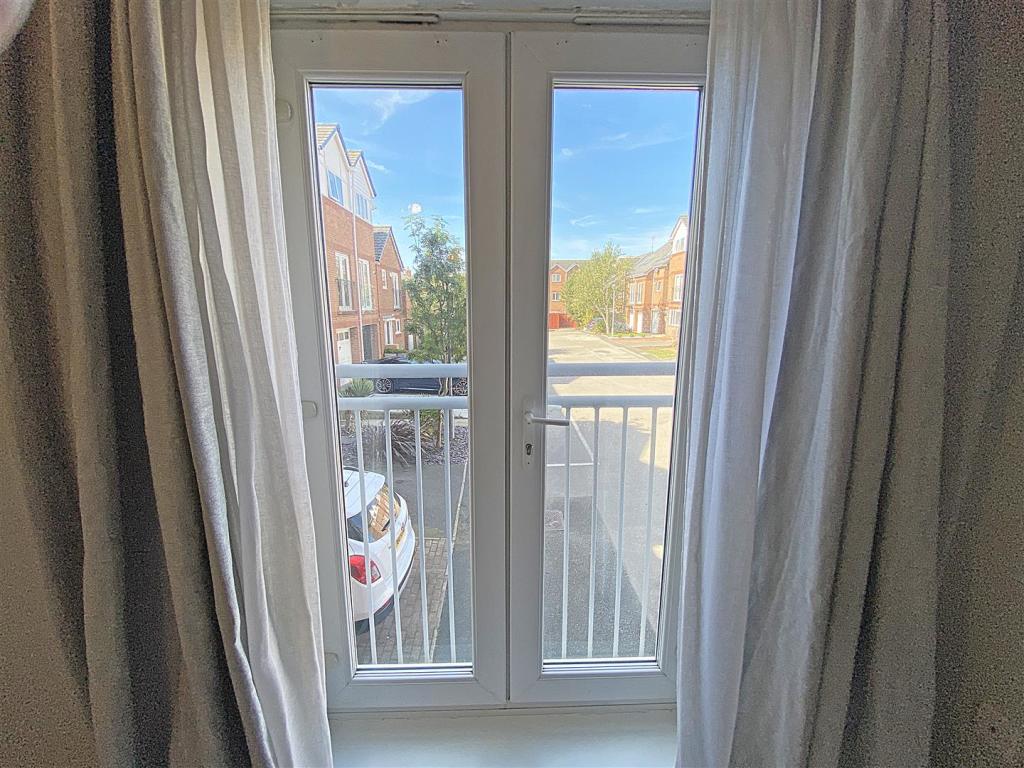 2 bedroom apartment for sale in The Knowles, Blundellsands Road West