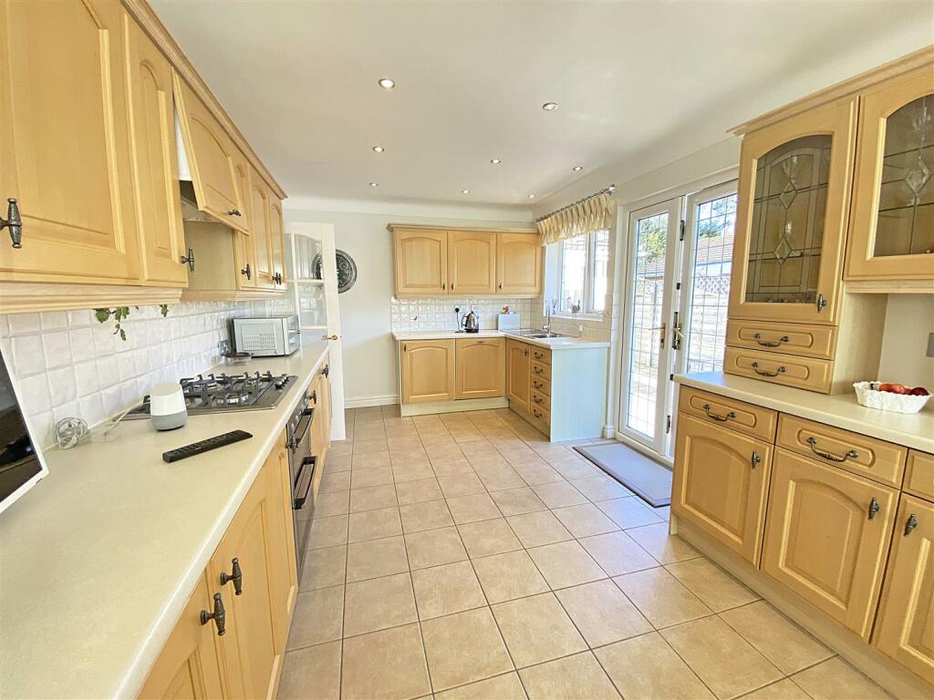 3 bedroom bungalow for sale in Wicks Lane, Formby, Liverpool, L37